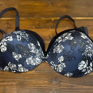 Maidenform Navy Bra with White Floral Print